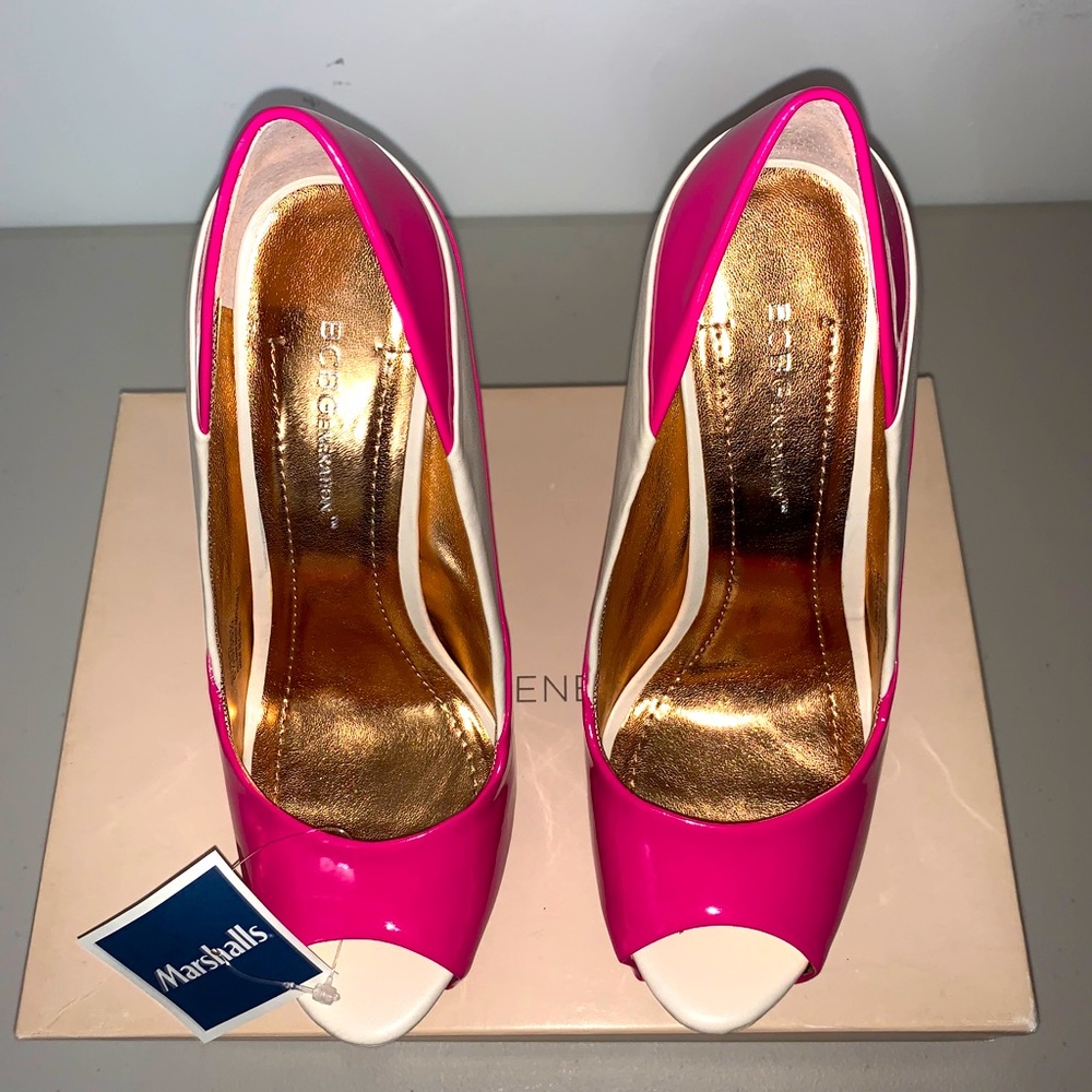 Woman shoes